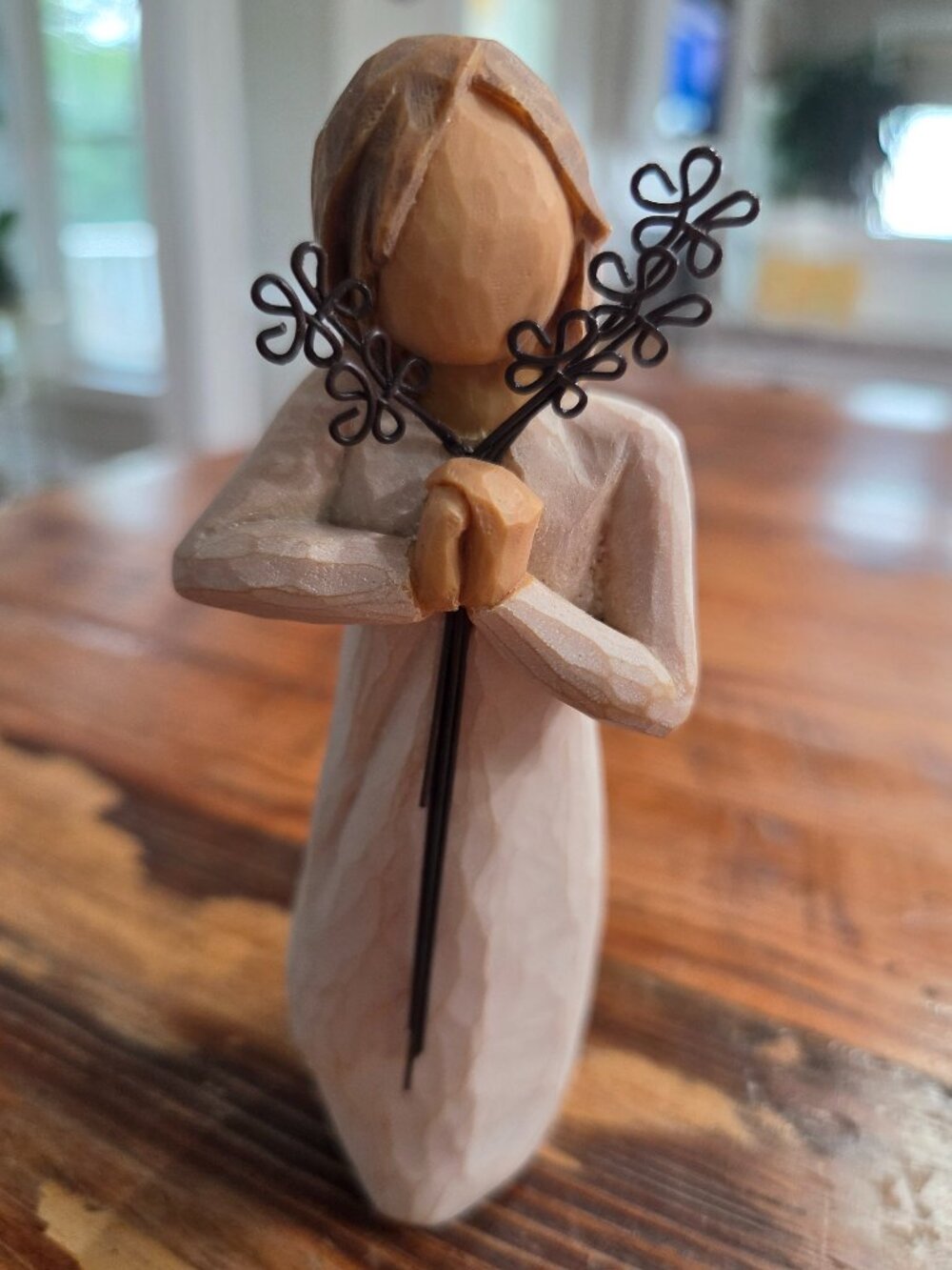 Willow Tree Friendship 2004 Angel Female Figurine by Demdaco Susan Lordi
